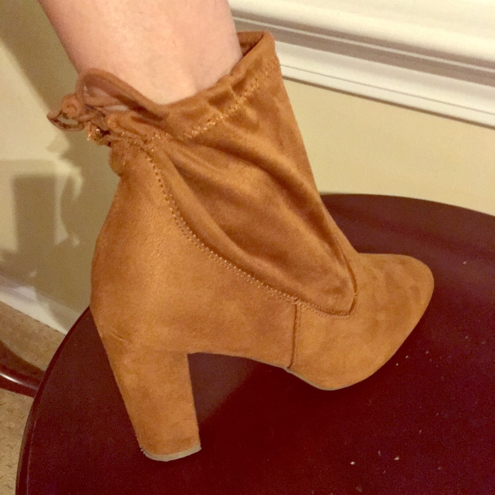 ROUGE BRAND, COGNAC COLOR BOOTS..